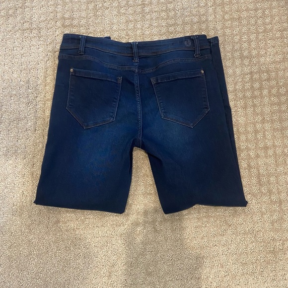 Kensie Women’s Jeans Size 10. - Picture 3 of 7